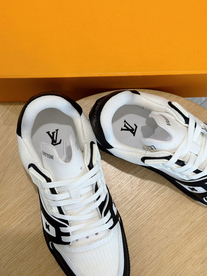 L&V SNEAKERS