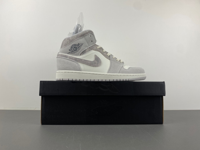 Wmns Jordan 1 Mid FQ7720-002