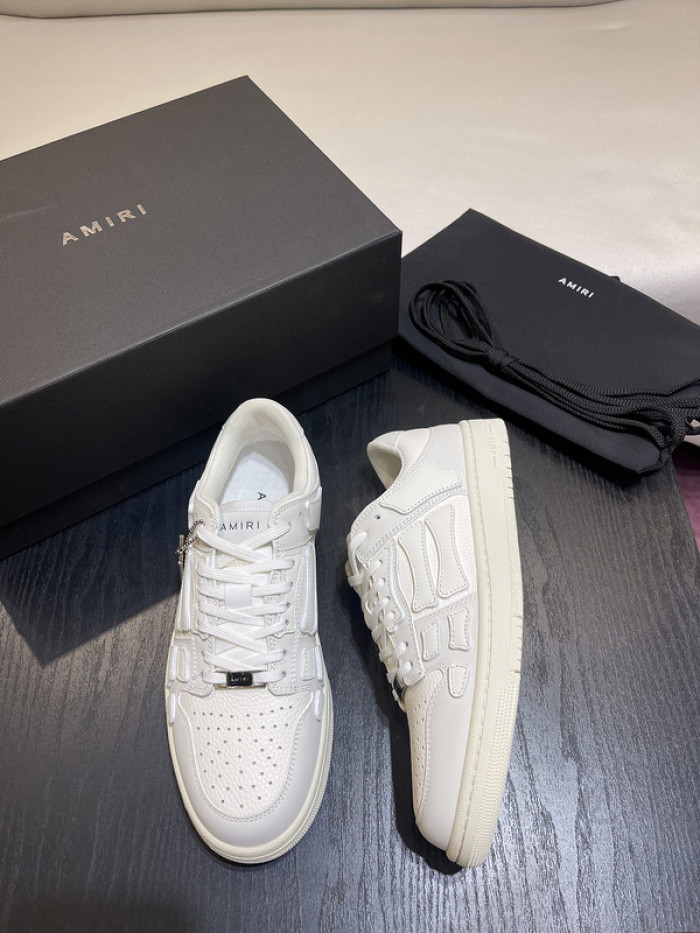 AM1R1 SNEAKERS