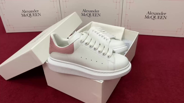 Alexander McQueen sneaker