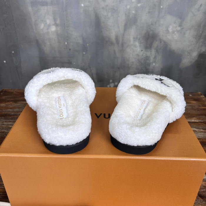 L&V SLIPPERS