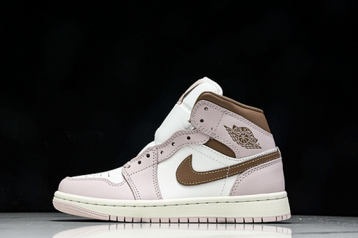 Air Jordan 1 Mid Feasts BQ6472-620