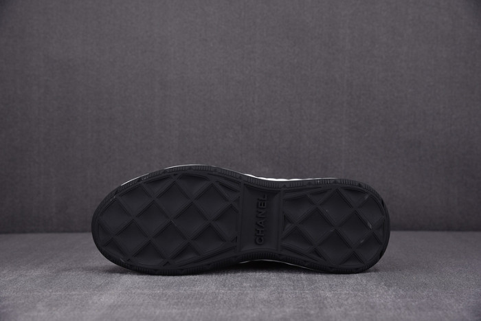 CHANEEL sneaker