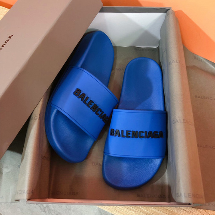 BLEN DESIGNER SLIPPERS