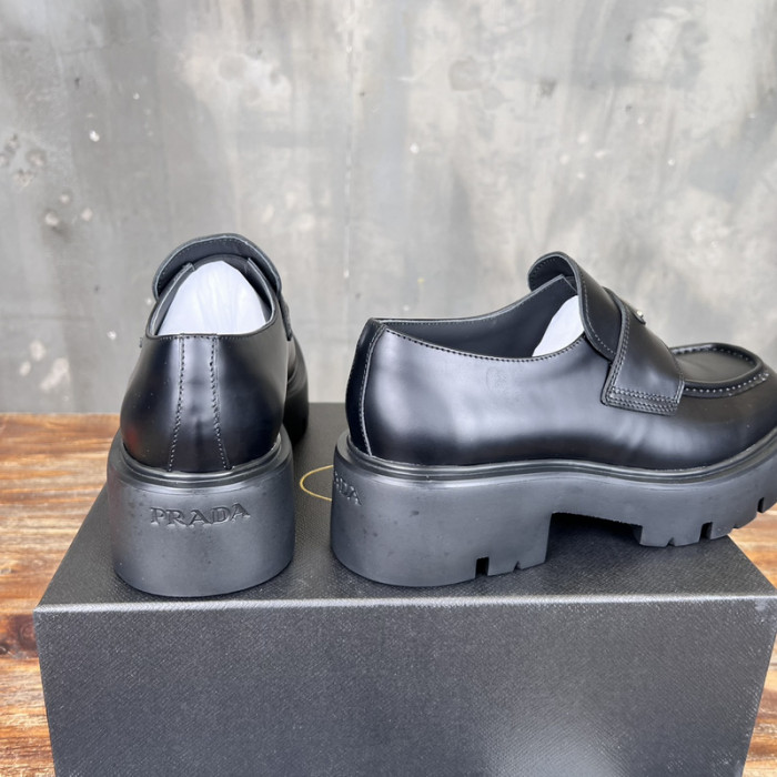 PRA designer sneaker