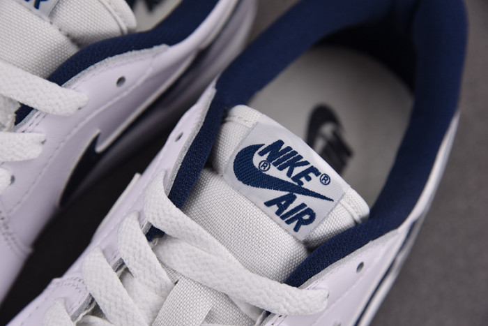 Air Jordan 1 Retro Low 