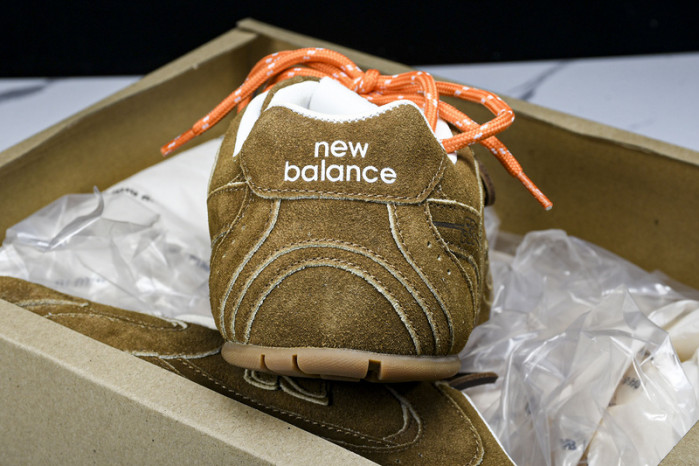 New Balance Mi­u