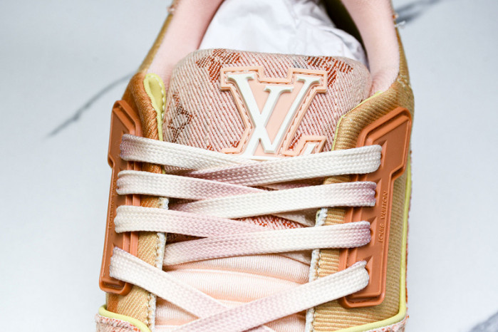 L&V SNEAKERS