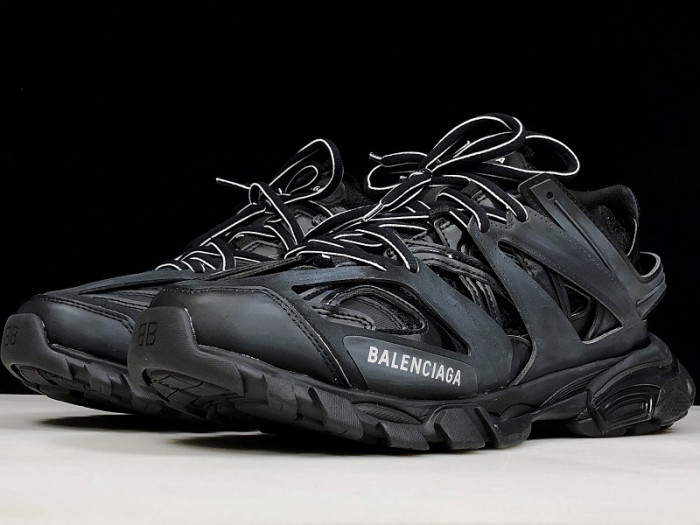 BLEN Track Black W06G0 2001 BLACK