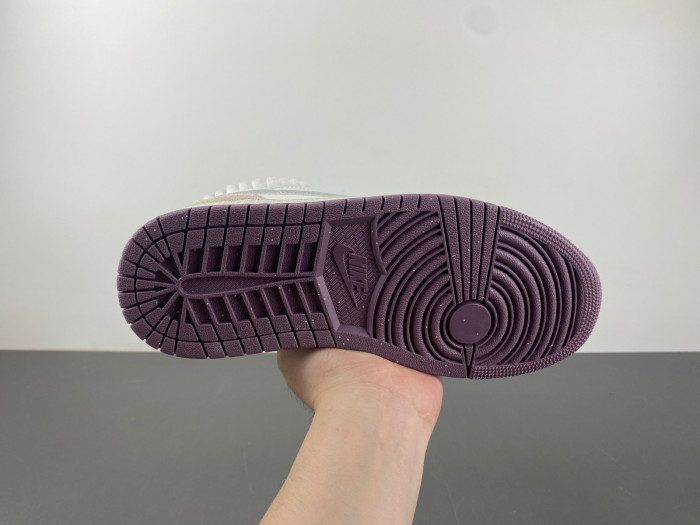 Air Jordan 1 Low FQ8094-100