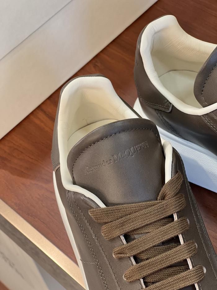 Alexander McQueen sneaker