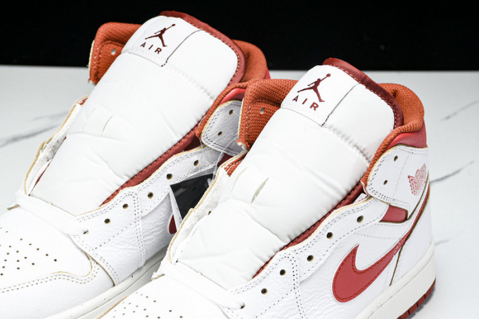 Nike Air Jordan 1 MID SE FJ3458-160