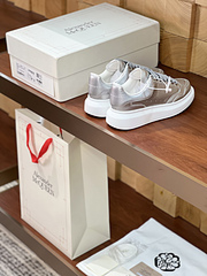 Alexander McQueen sneaker