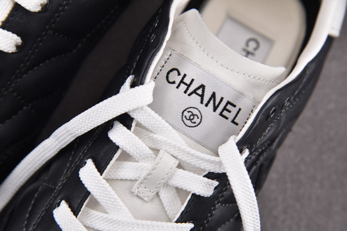 CHANEEL sneaker