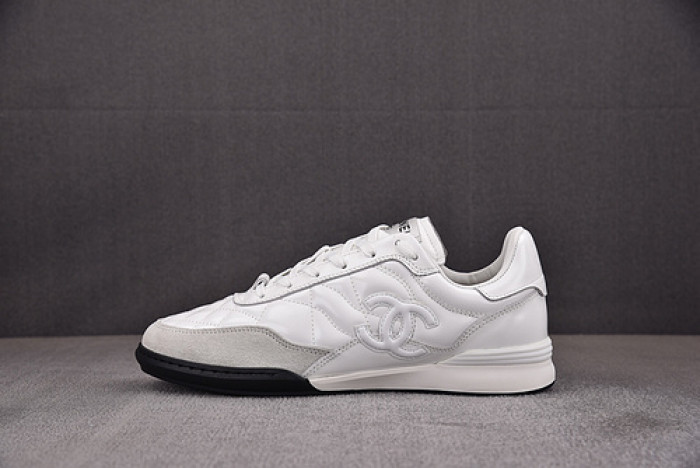 CHANEEL sneaker