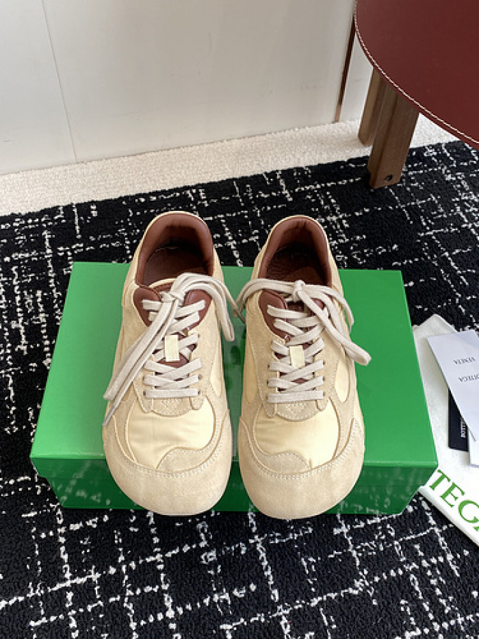 BOTTEGA VENETA SNEAKER
