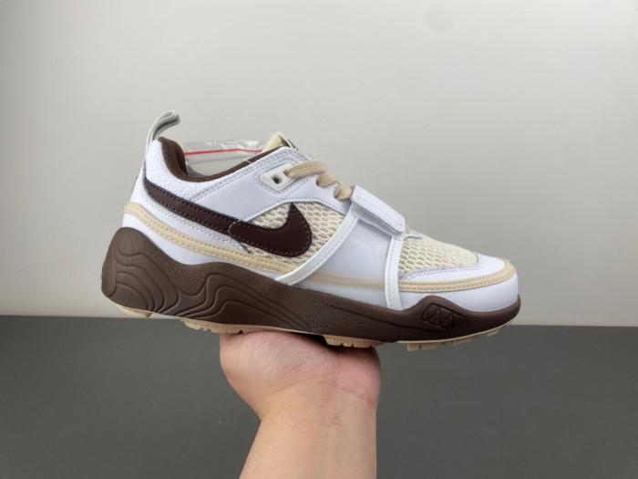 Travis Scott x Nike Zoom Field Jaxx 