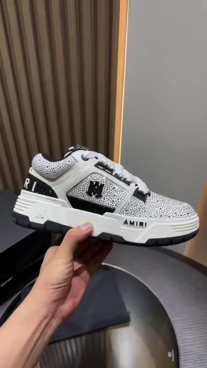 AM1R1 SNEAKERS