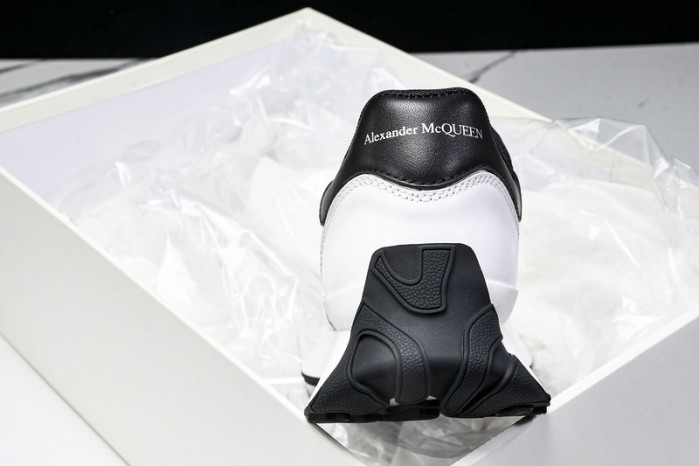 Alexander McQueen sneaker