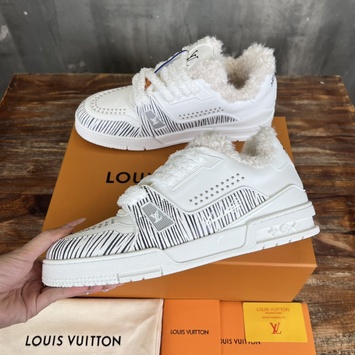 L&V SNEAKERS