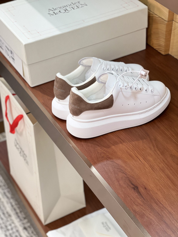 Alexander McQueen sneaker