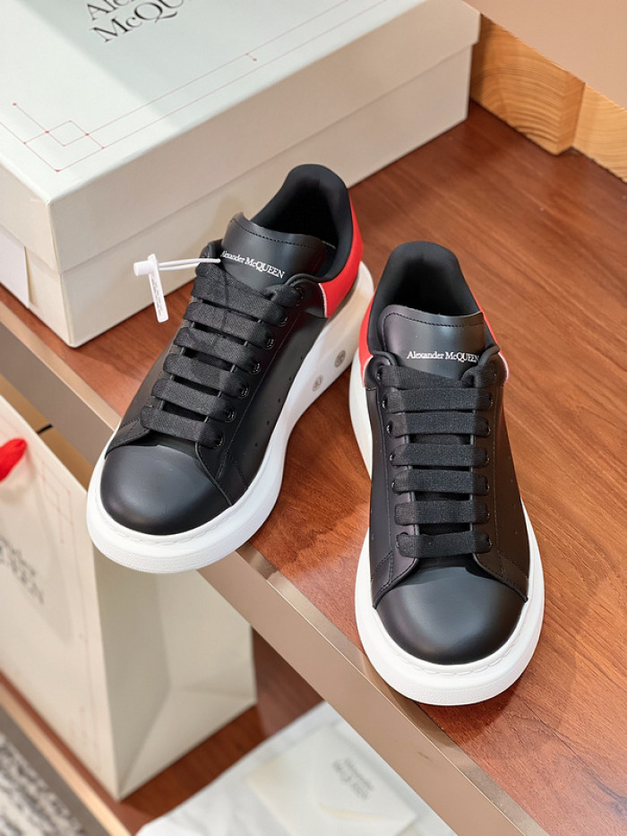 Alexander McQueen sneaker