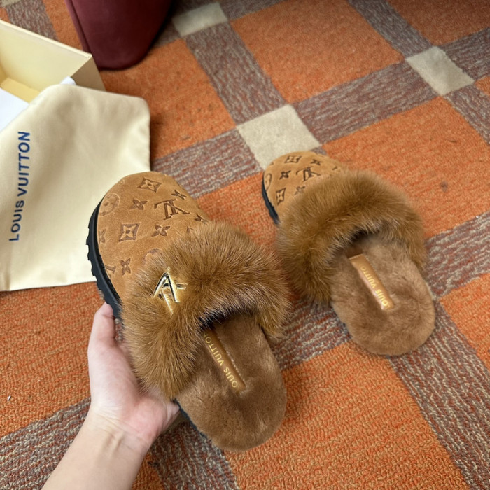 L&V SLIPPERS