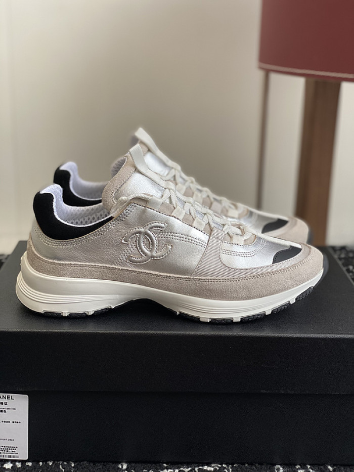 CHANEEL sneaker