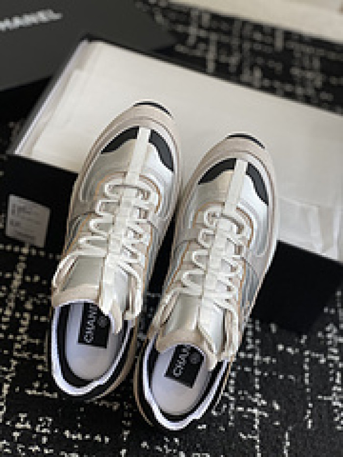 CHANEEL sneaker