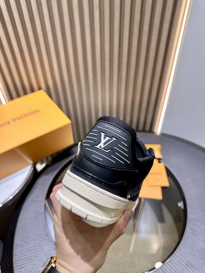 L&V SNEAKERS
