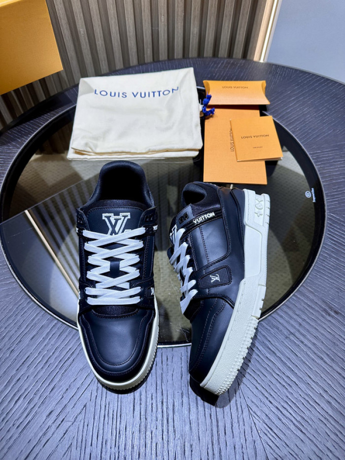 L&V SNEAKERS
