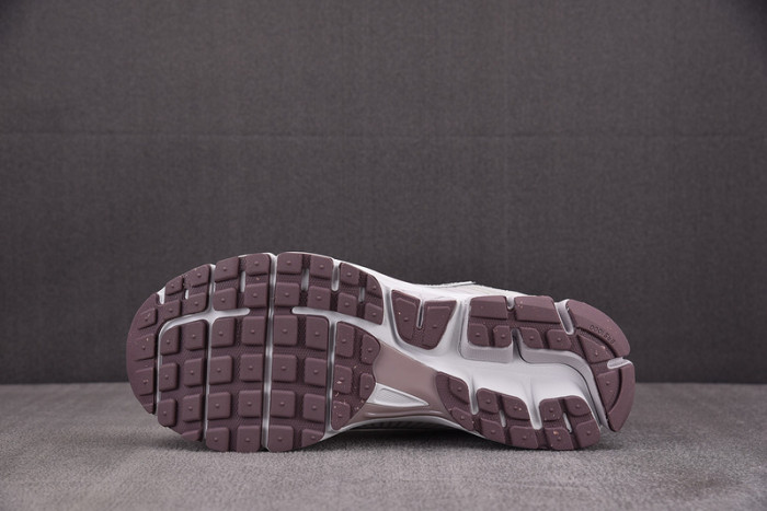 NK Zoom Vomero 5 Metallic Silver Platinum Violet HV6417-001