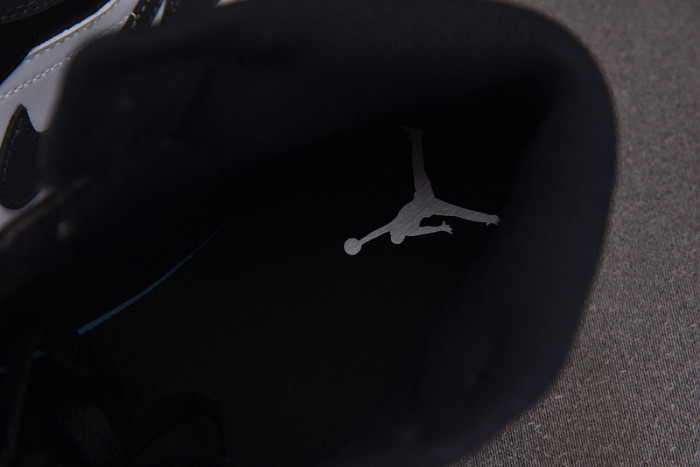 Air Jordan 1 Mid Black White Iron Grey DQ8426-001