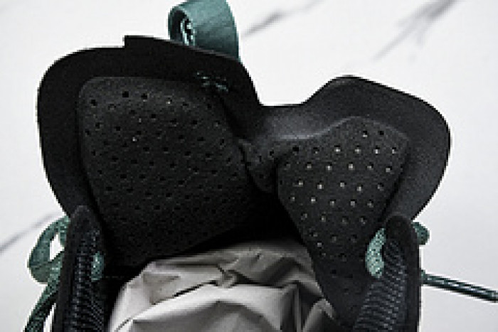 NIKE AIR ZOOM G.T.CUT 3 EP DV2913 001