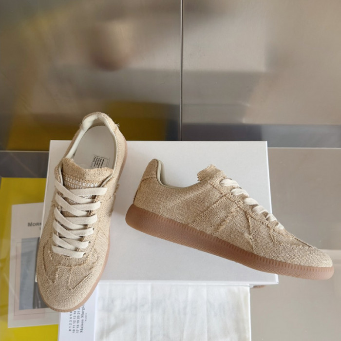 ma*s*n Ma*i*laa shoes