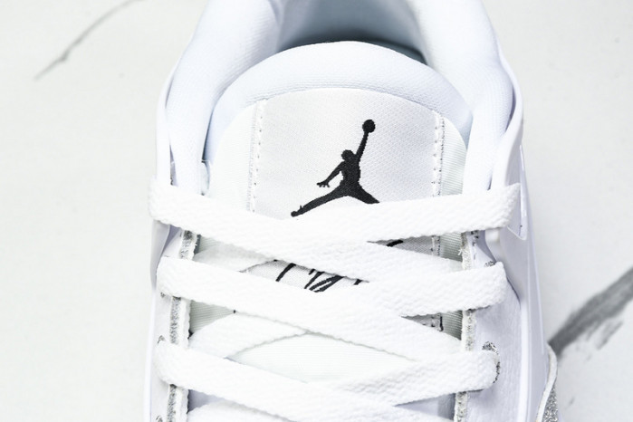 Air Jordan 4 "Remastered" HQ3441-111