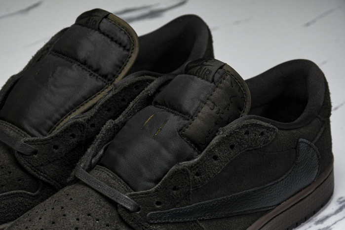 Travis Scott x Air Jordan 1 Low OG “ DM7866-202