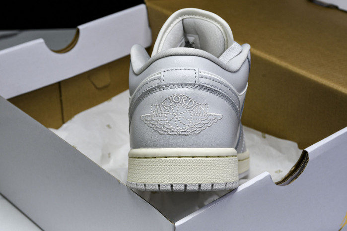 Air Jordan 1 Low DC0774-103