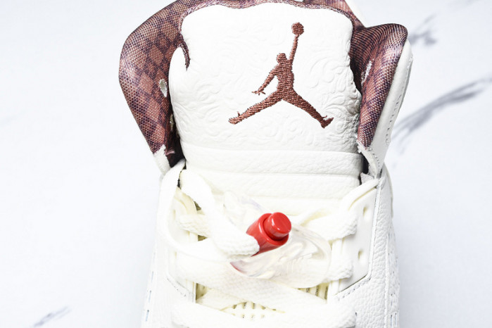 Air Jordan 5 "El Grito" Sail and Dark Pony HF8833-100