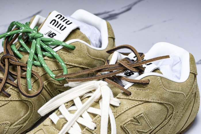 New Balance Mi­u