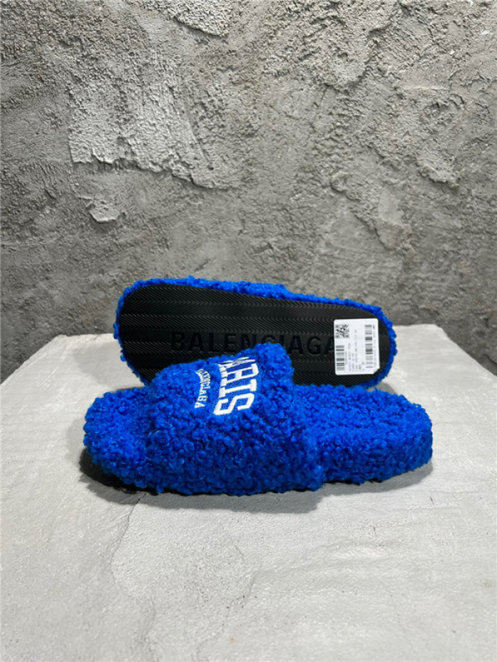 BLEN DESIGNER SLIPPERS