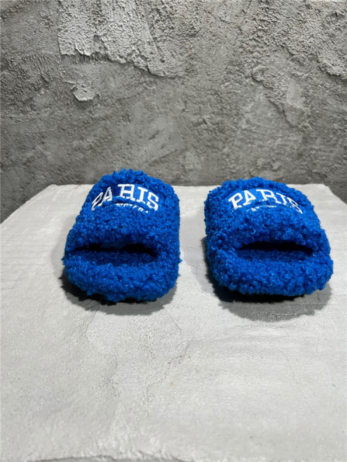 BLEN DESIGNER SLIPPERS
