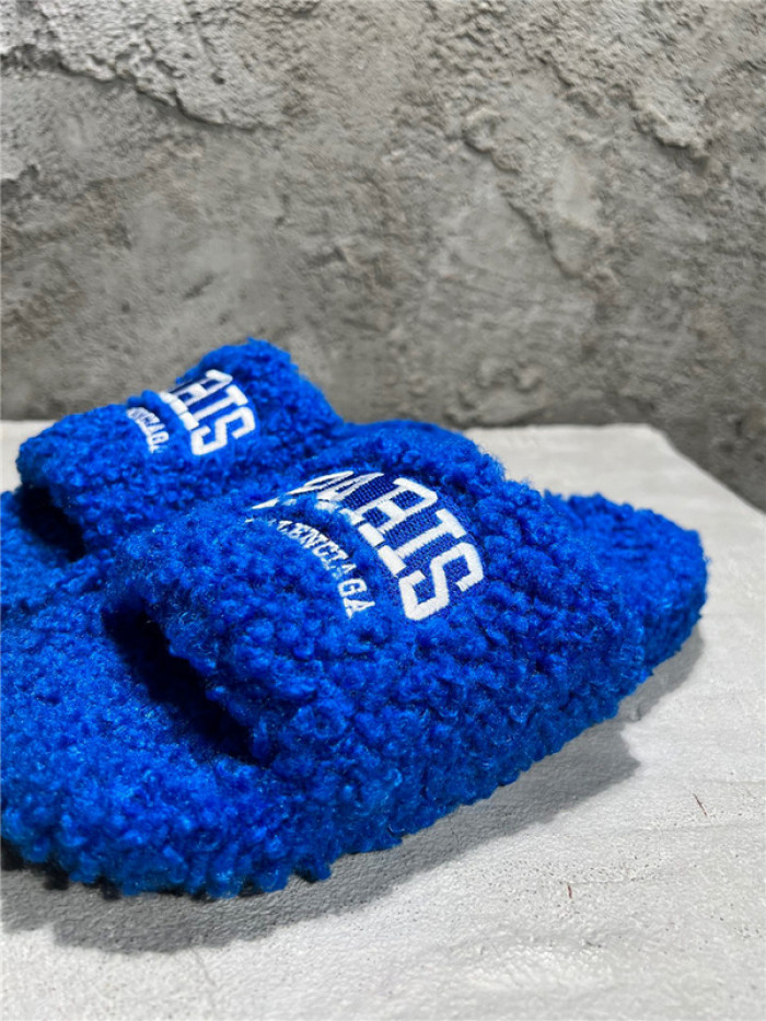 BLEN DESIGNER SLIPPERS