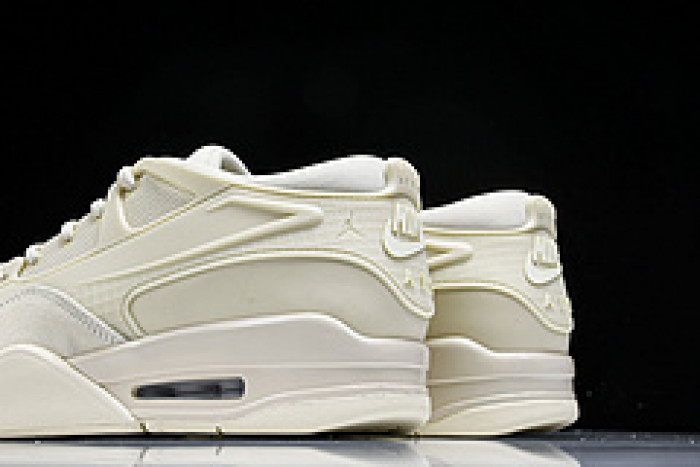 Air Jordan 4RM FQ7940 200