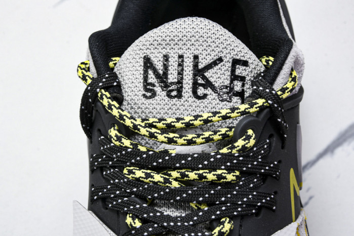 Sacai x Nike Zegamadome SP HQ8618 003