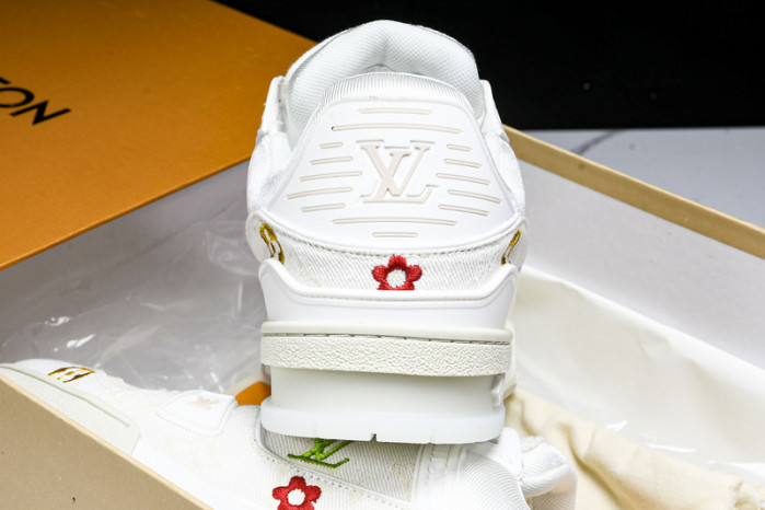 L&V SNEAKERS