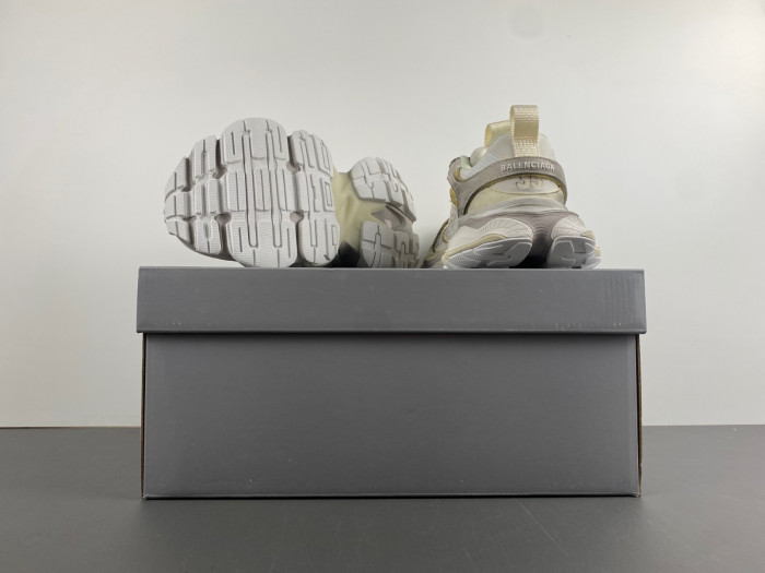 BLEN CARGO 785754 W2MV1 1160