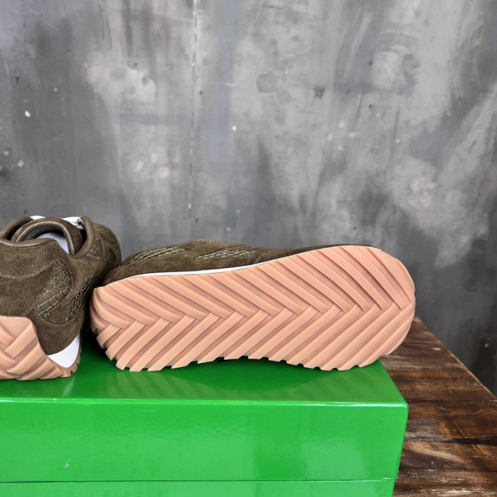 BOTTEGA VENETA SNEAKER