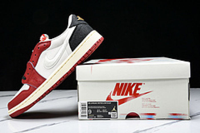 Trophy Room x Air Jordan 1 Low OG “Rookie Card: Home” HV6157-100